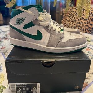 Jordan Mid SE Green and Gray Men's Shoes